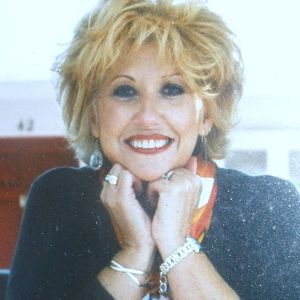 Meet your Posher, Maxine